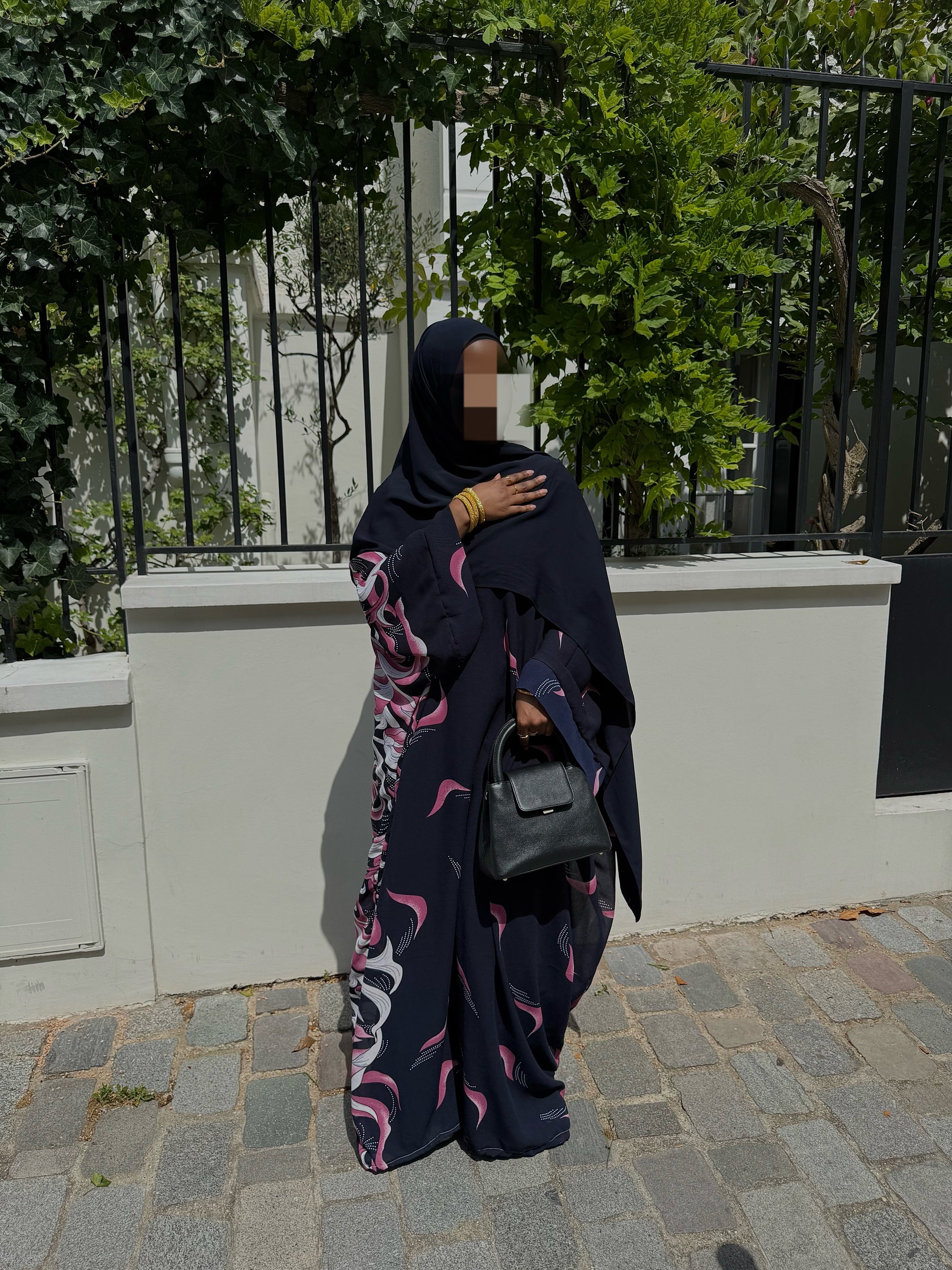 MODÈLE SAFAA BLEU & ROSE