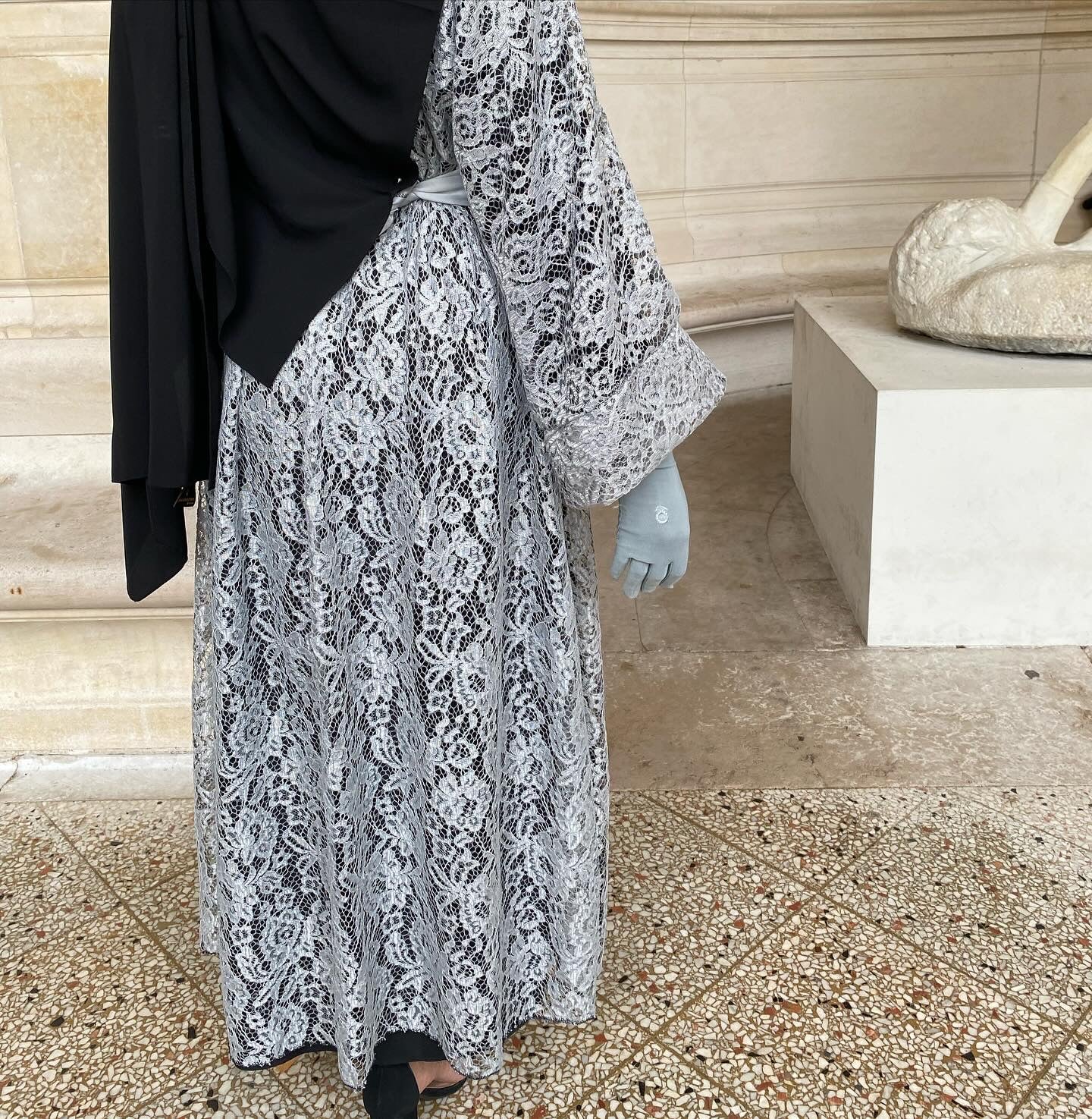 MODÈLE MARYAM GRIS