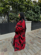 MODÈLE SAFAA ROUGE ET NOIR.