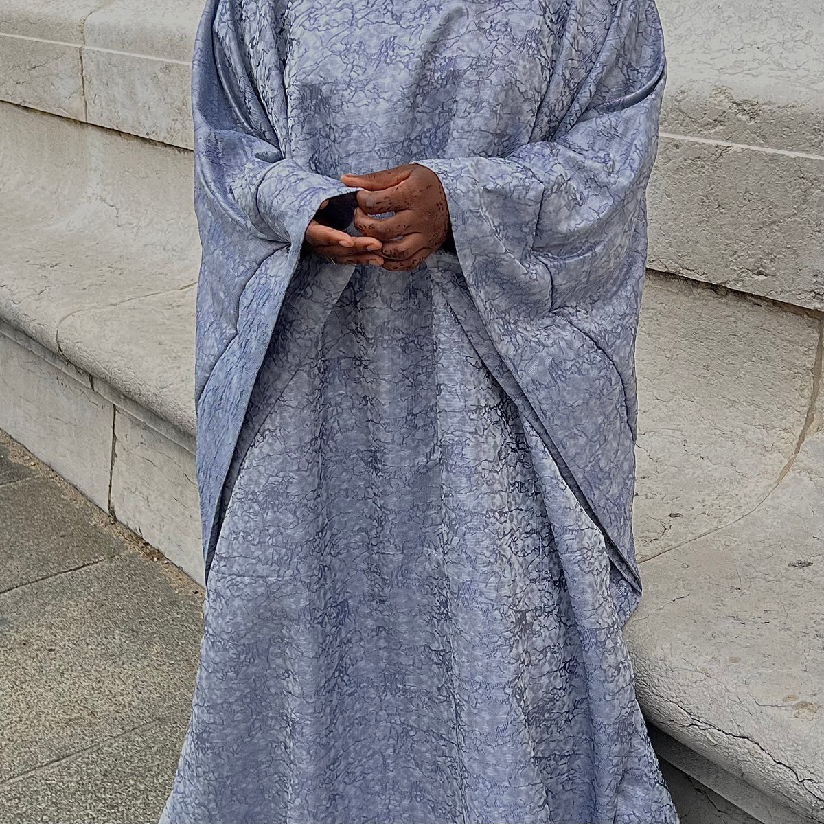 MODÈLE NÉNÉ COULEUR GRIS