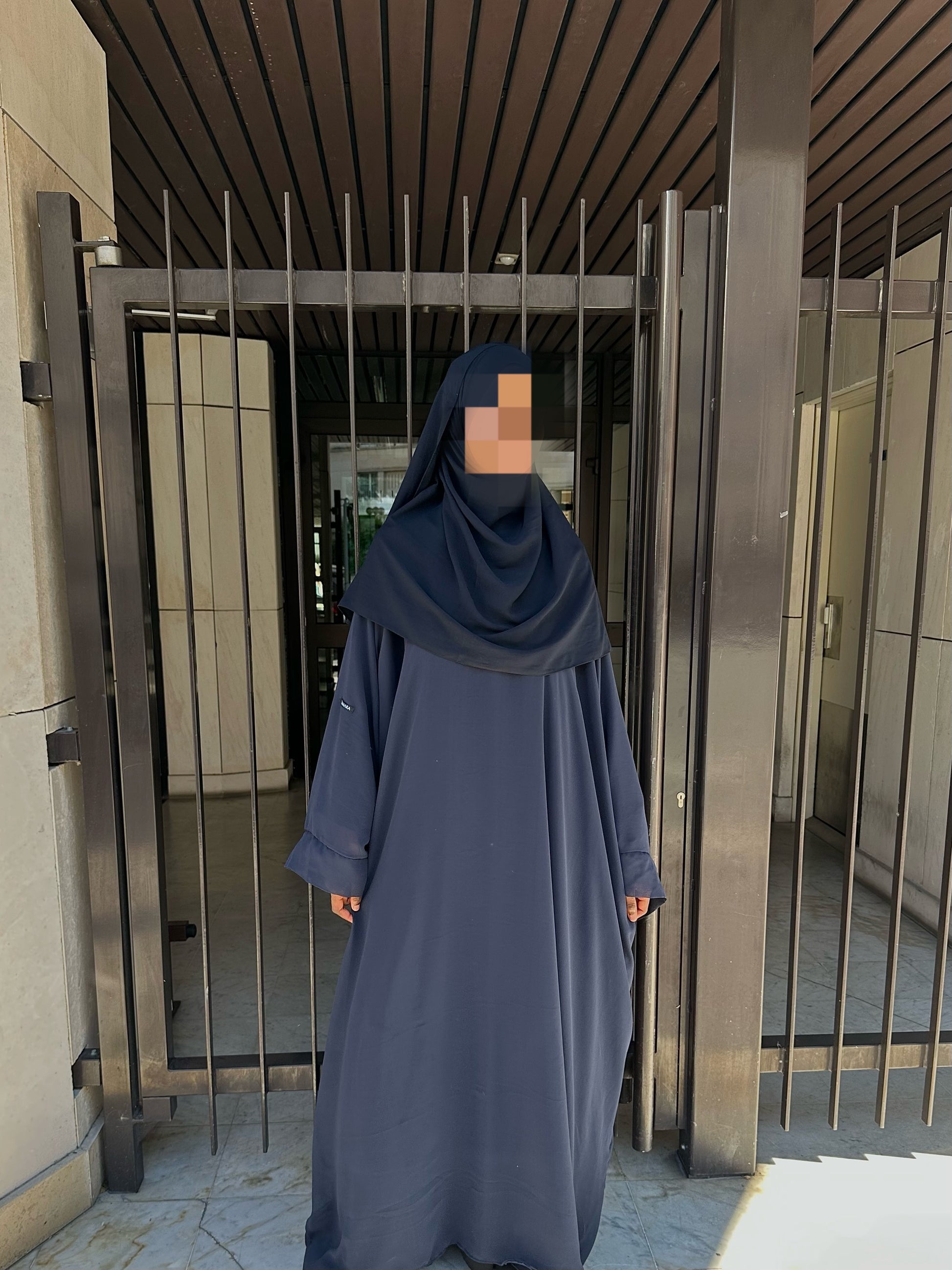 MODÈLE SAFAA BLEU NUIT